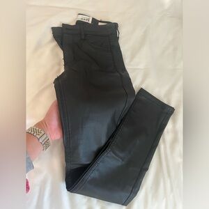 Coated skinny jeans (leather effect)